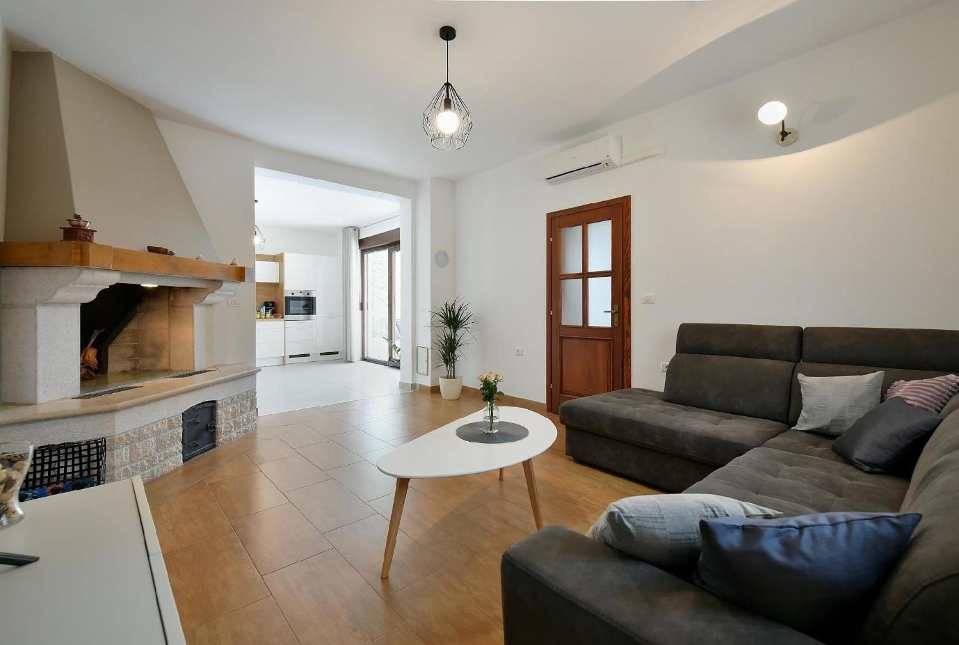 Ferienhaus Mit Privatpool Fuer 6 Personen Ca 100 Qm In Galizana, Istrien Istrische Riviera Exterior photo